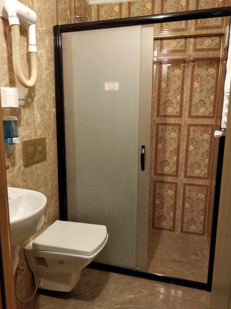 Istanbul City Center Hotel Esterno foto